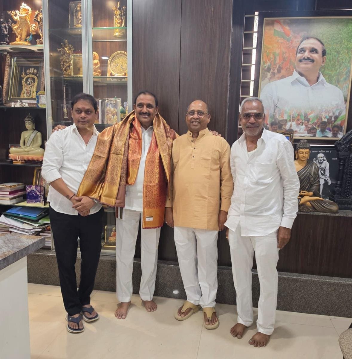 *ఎమ్మెల్యే అరేకపూడి గాంధీకి దసరా శుభాకాంక్షలు*